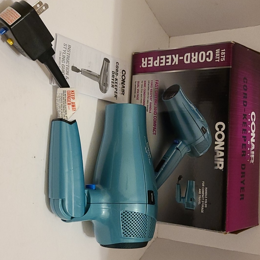 Conair 1875 watt cord-keeper dryer